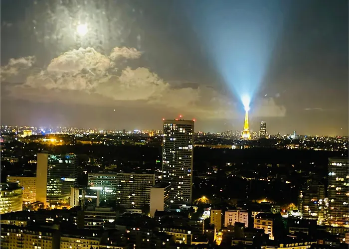Apartment Paris La Defense Eiffel Tower Outlook